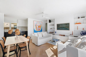 HAST145 - North Bondi Immaculate Designer Apartment with Views